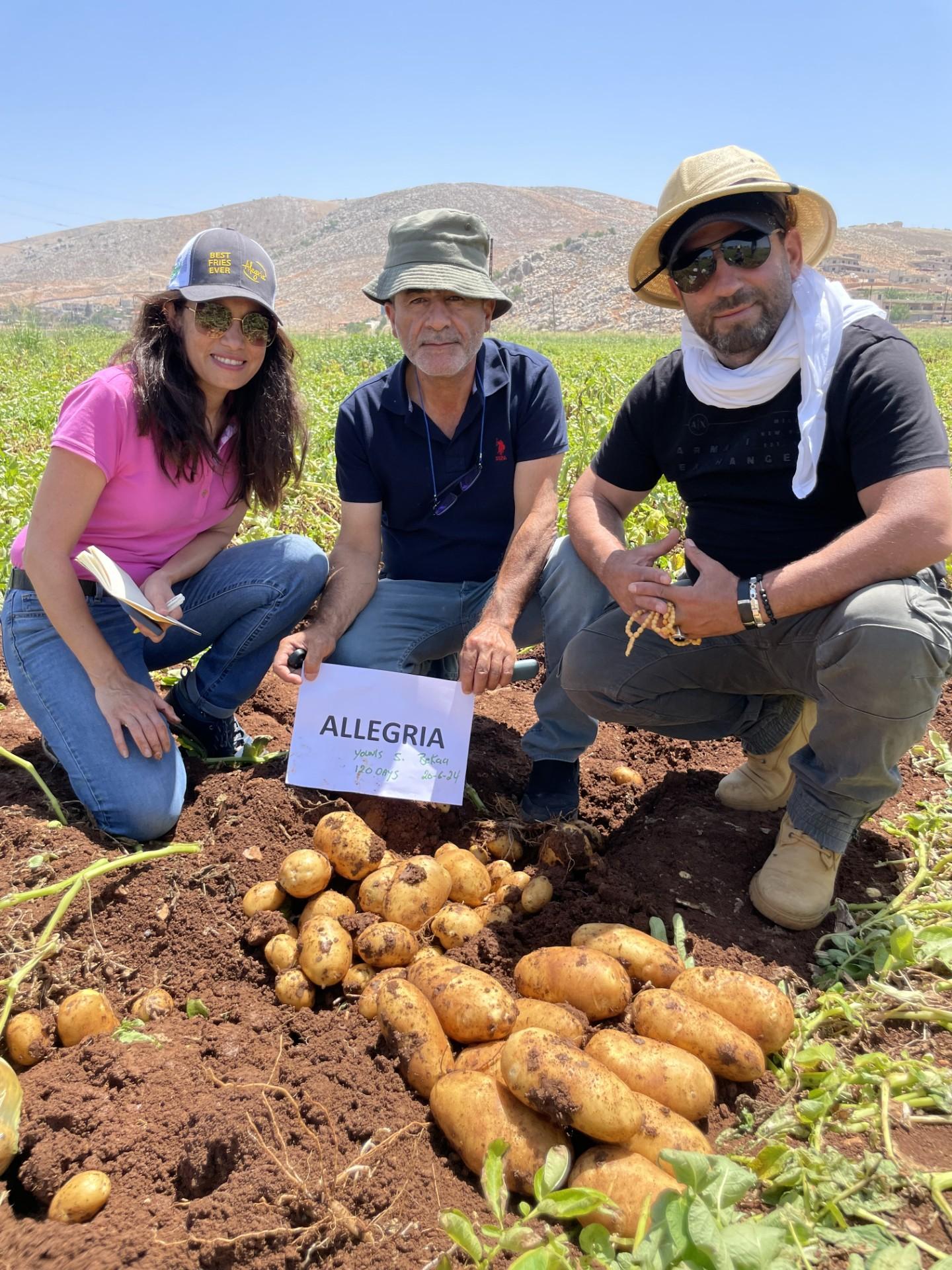 Alegria 3 farmers